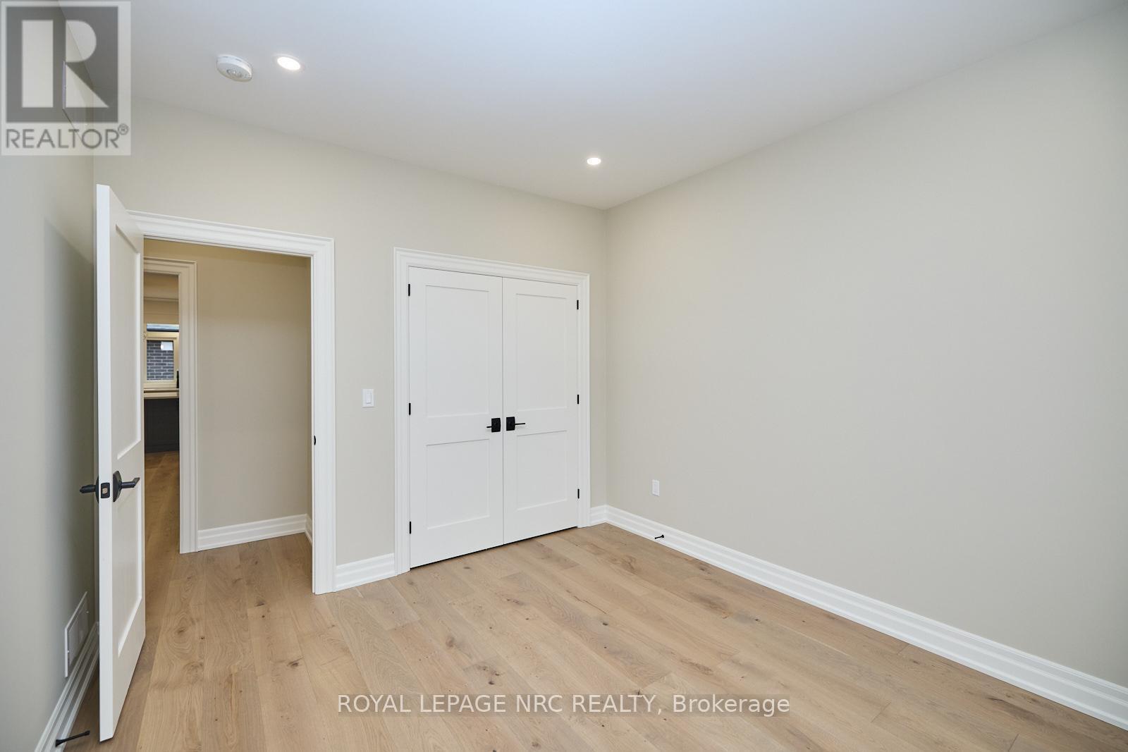 












1125 BALFOUR STREET

,
Pelham (Fenwick),




Ontario
L0S1C0


