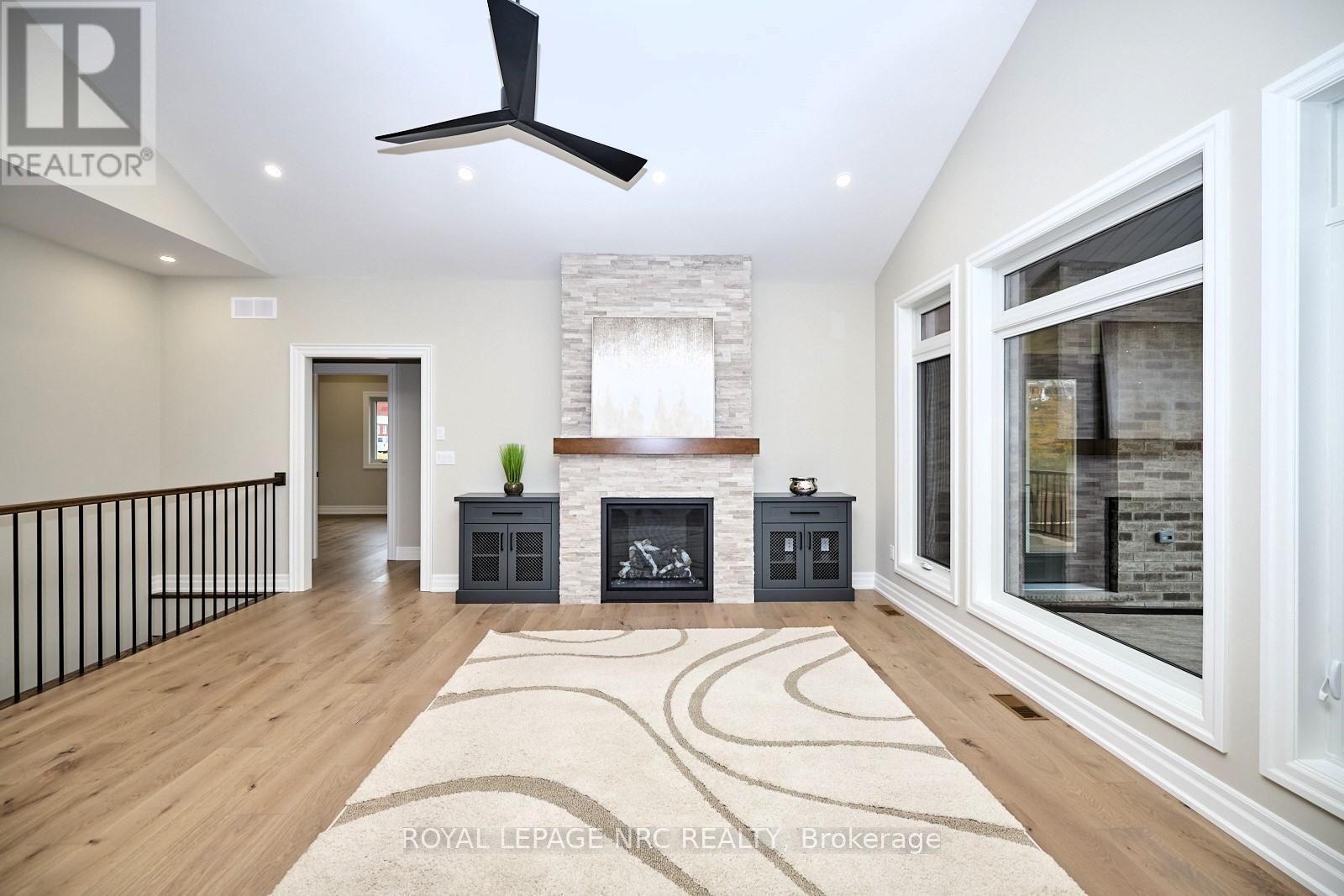 












1125 BALFOUR STREET

,
Pelham (Fenwick),




Ontario
L0S1C0

