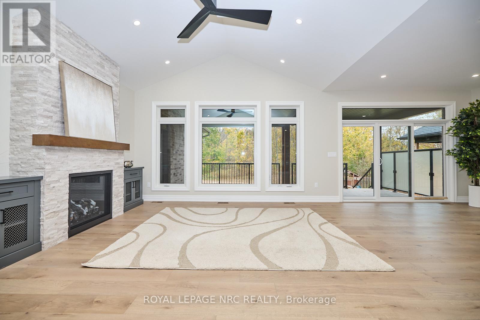 












1125 BALFOUR STREET

,
Pelham (Fenwick),




Ontario
L0S1C0

