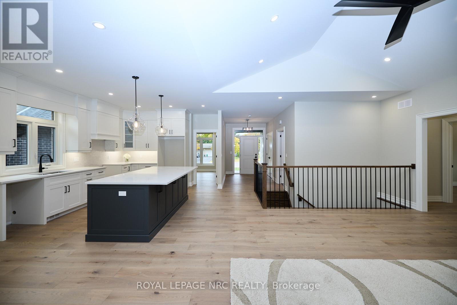 












1125 BALFOUR STREET

,
Pelham (Fenwick),




Ontario
L0S1C0

