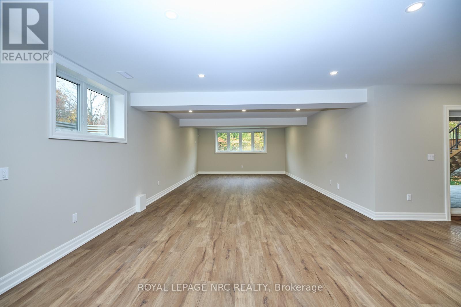












1125 BALFOUR STREET

,
Pelham (Fenwick),




Ontario
L0S1C0

