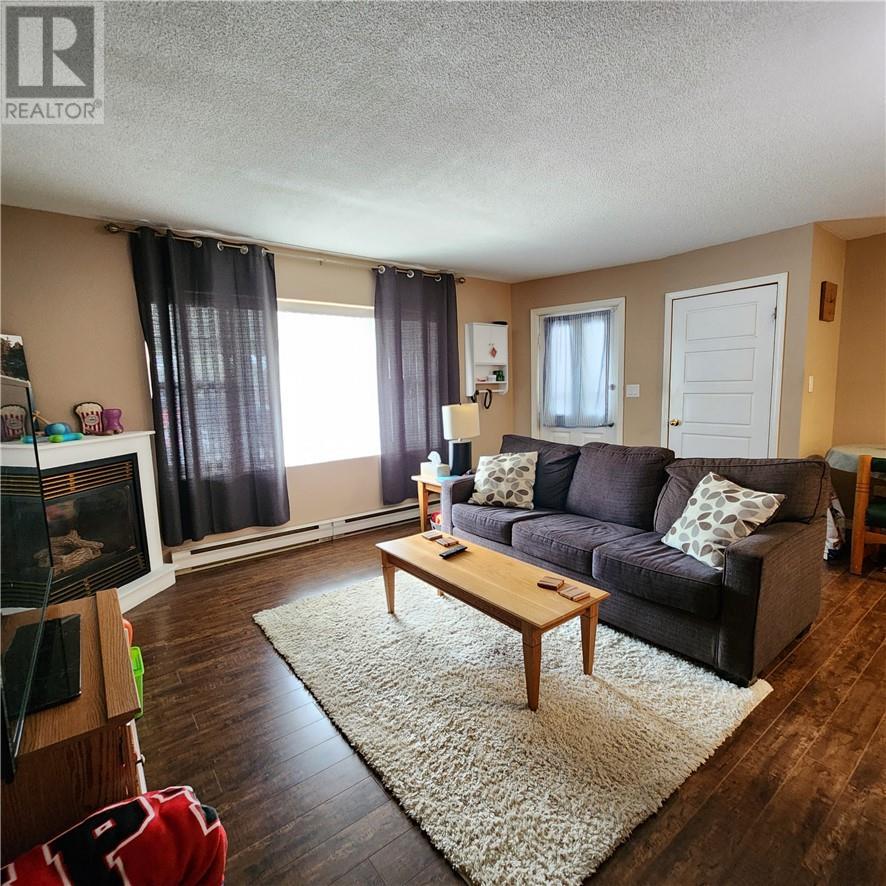 












56 Notre Dame Street

,
Azilda,




Ontario
P0M1B0

