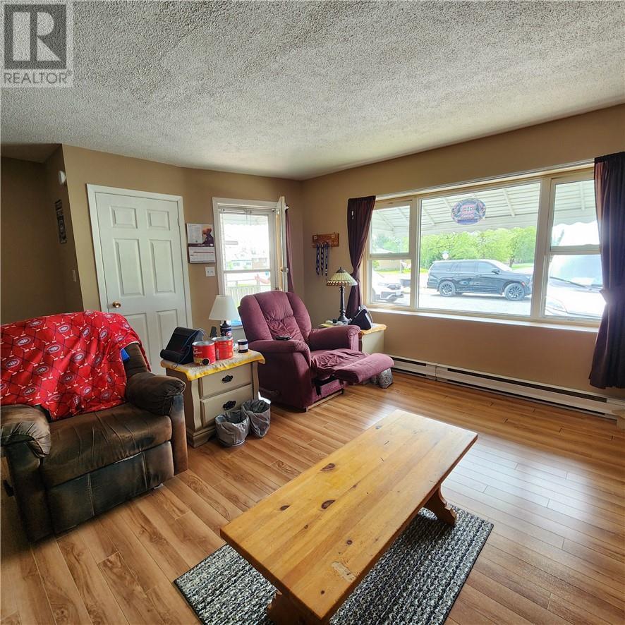 












56 Notre Dame Street

,
Azilda,




Ontario
P0M1B0

