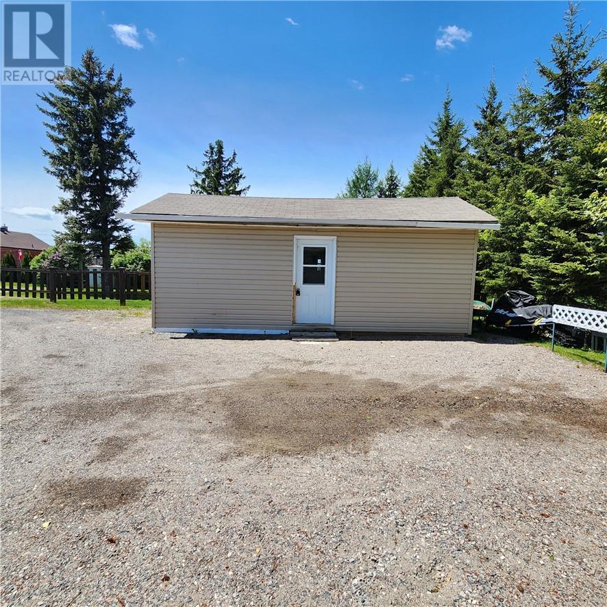 












56 Notre Dame Street

,
Azilda,




Ontario
P0M1B0

