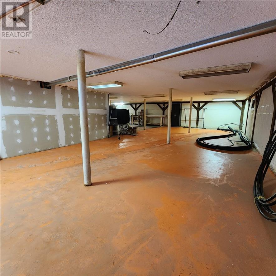 












56 Notre Dame Street

,
Azilda,




Ontario
P0M1B0

