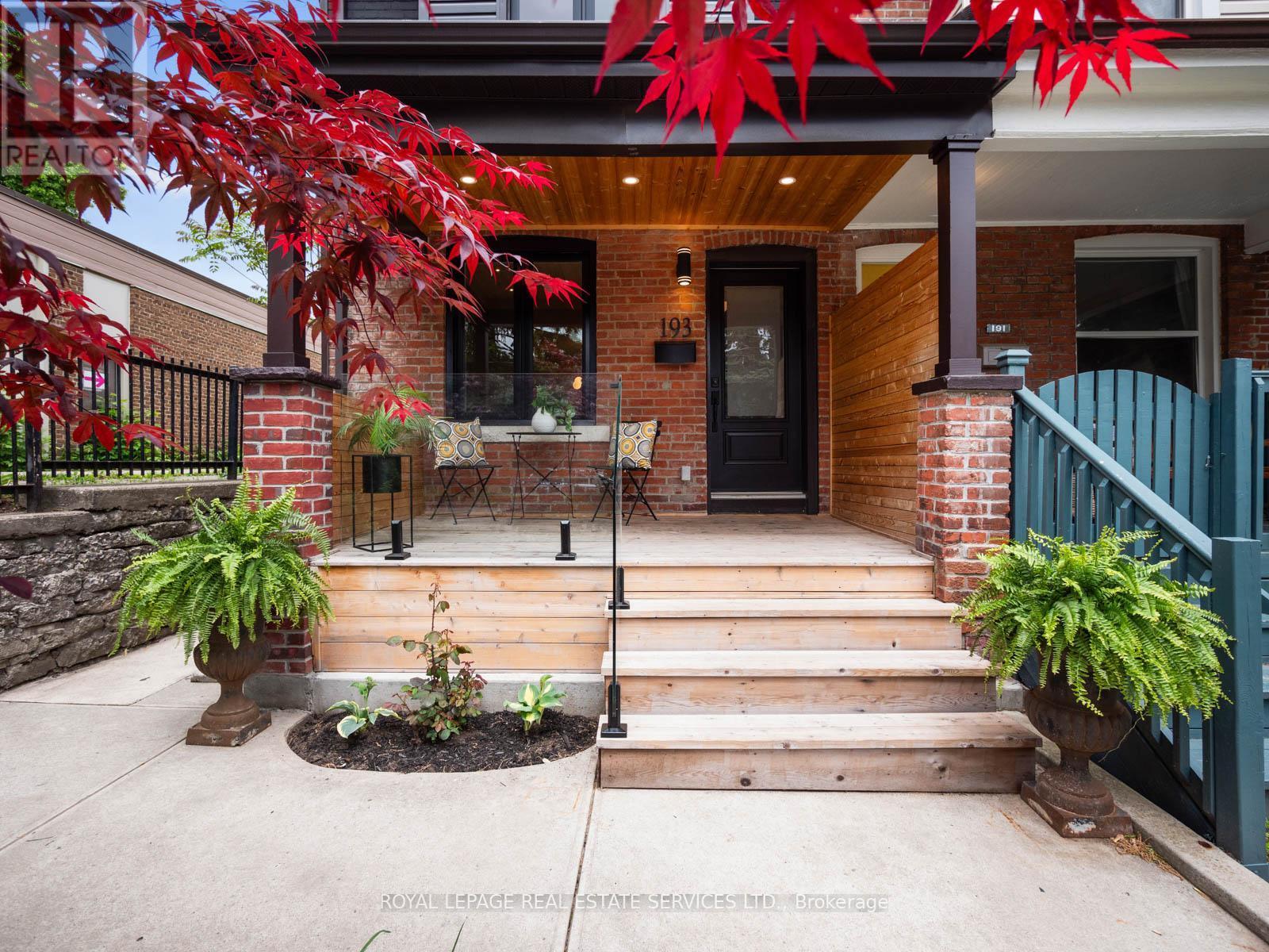 












193 CAMPBELL AVENUE

,
Toronto,




Ontario
M6P3V5

