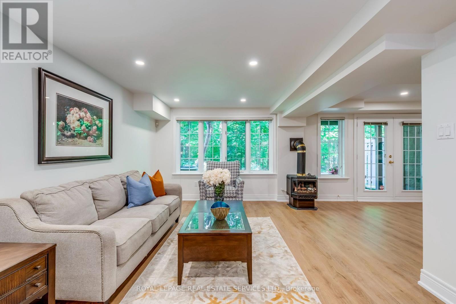 












10 - 2303 HILL RIDGE COURT

,
Oakville,




Ontario
L6M3N3


