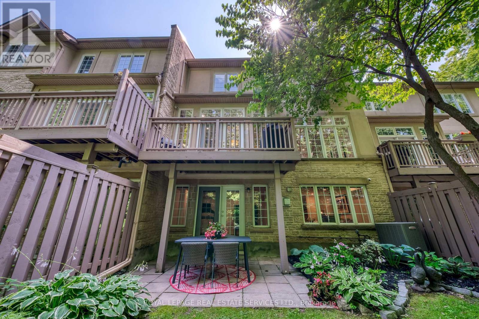 












10 - 2303 HILL RIDGE COURT

,
Oakville,




Ontario
L6M3N3

