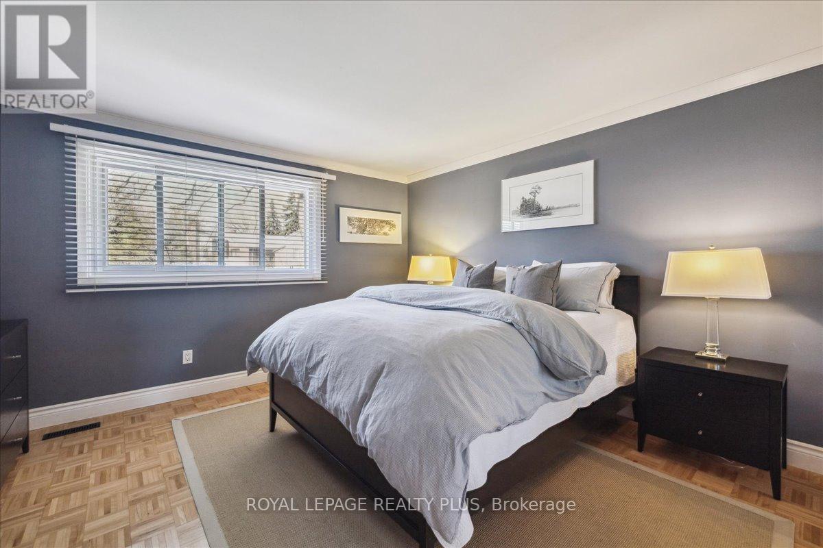 












3413 AUTUMNLEAF CRESCENT

,
Mississauga,




Ontario
L5L1K6


