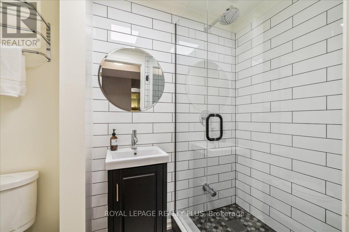 












3413 AUTUMNLEAF CRESCENT

,
Mississauga,




Ontario
L5L1K6

