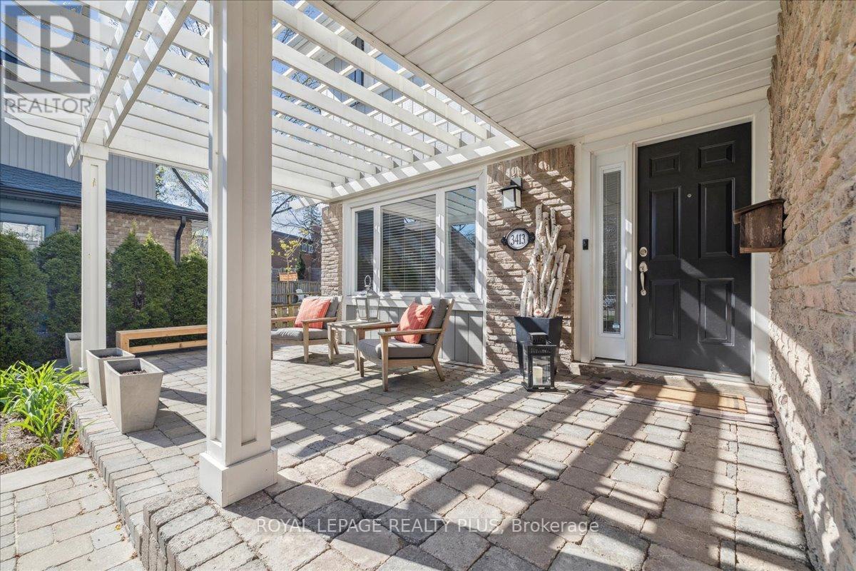 












3413 AUTUMNLEAF CRESCENT

,
Mississauga,




Ontario
L5L1K6

