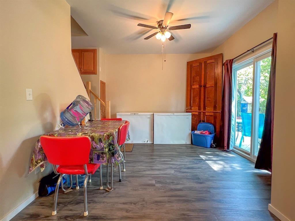 












330 Oak Drive

,
Oak Lake Beach,




Manitoba
R0M1P0

