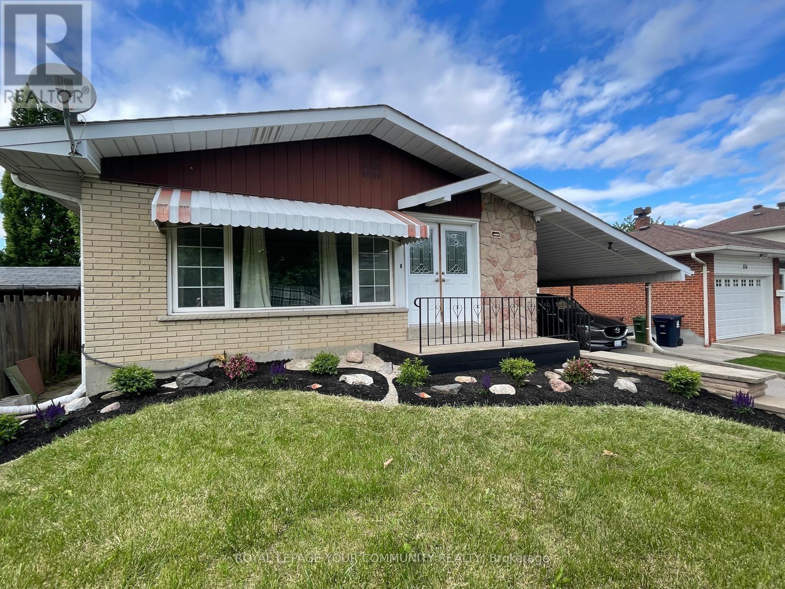 












UPPER - 116 MOUNT OLIVE DRIVE

,
Toronto,




Ontario
M9V2E2

