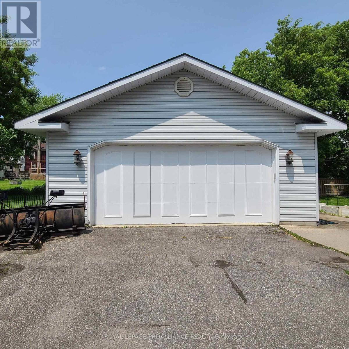 












634 HENRY STREET W

,
Prescott,




Ontario
K0E1T0

