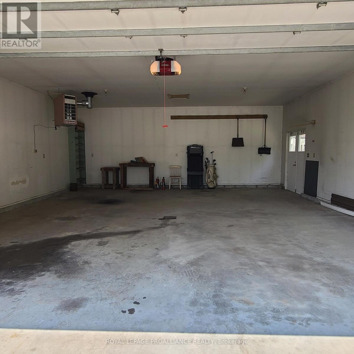 












634 HENRY STREET W

,
Prescott,




Ontario
K0E1T0

