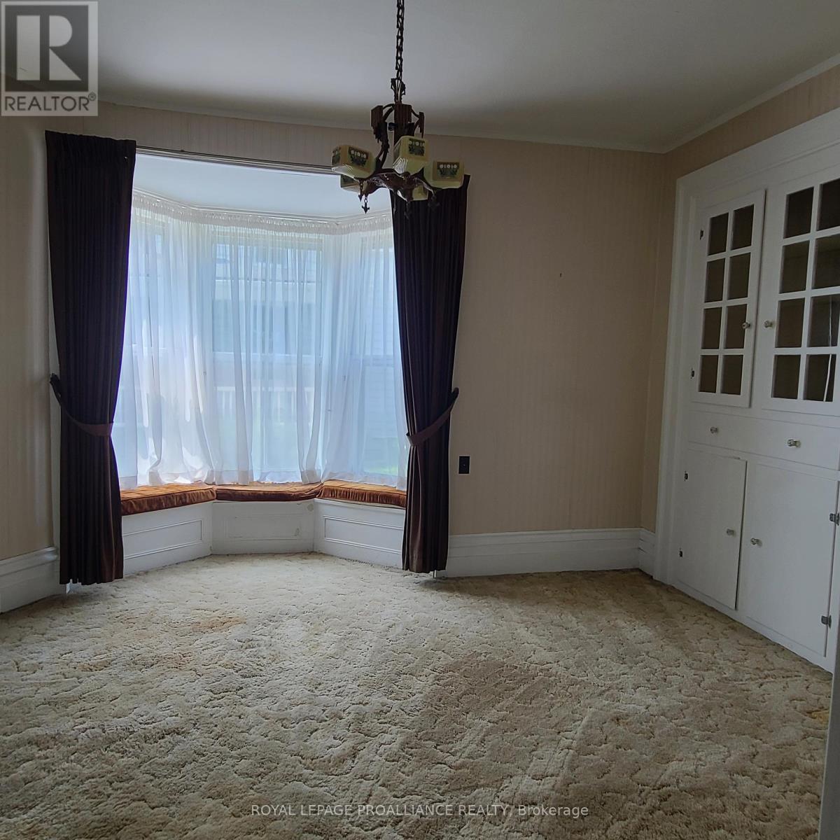 












634 HENRY STREET W

,
Prescott,




Ontario
K0E1T0

