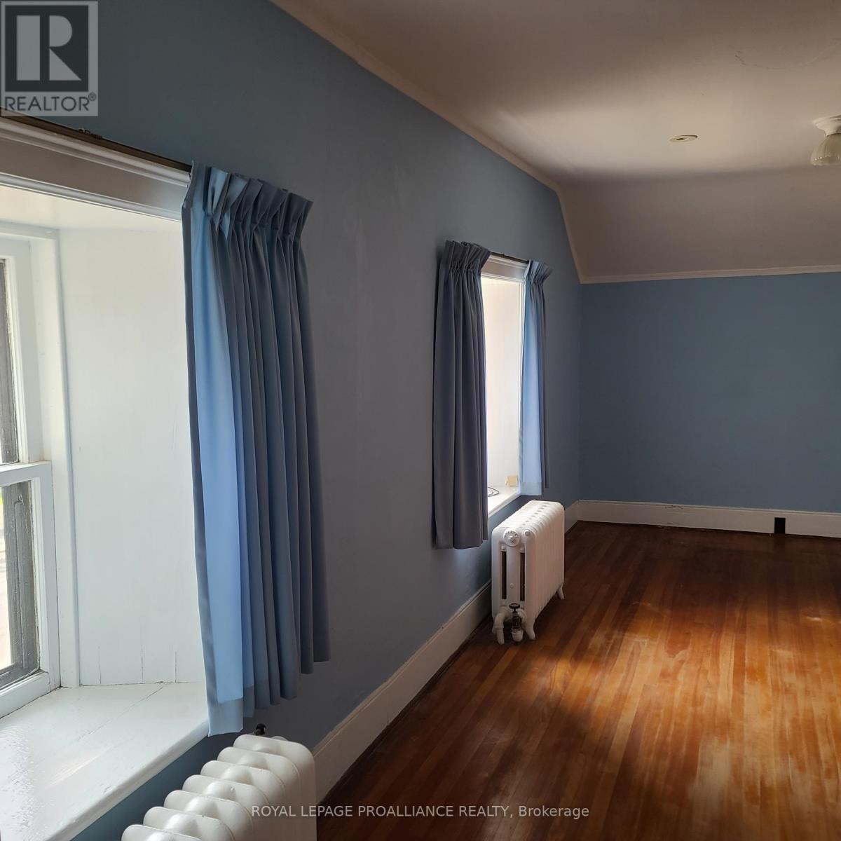 












634 HENRY STREET W

,
Prescott,




Ontario
K0E1T0

