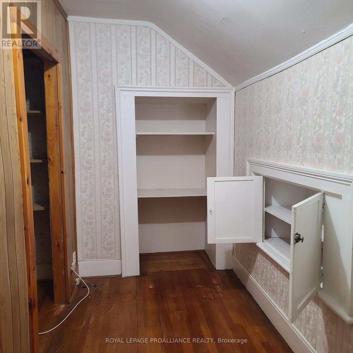 












634 HENRY STREET W

,
Prescott,




Ontario
K0E1T0

