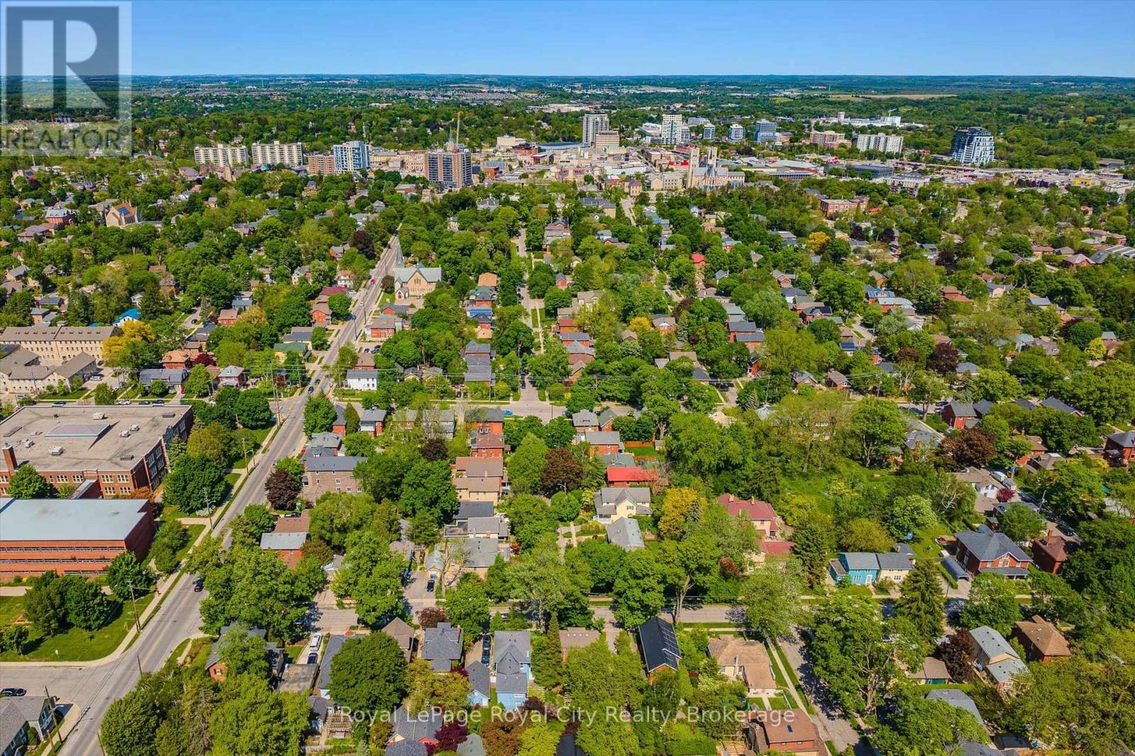 












54 CLINTON STREET

,
Guelph (Downtown),




Ontario
N1H5G5

