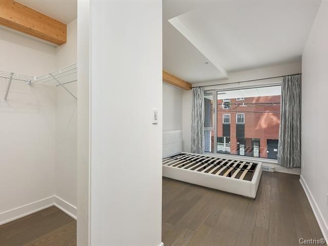 









338


Rue Eleanor

, TH123,
Montréal (Le Sud-Ouest),




QC
H3C0T5

