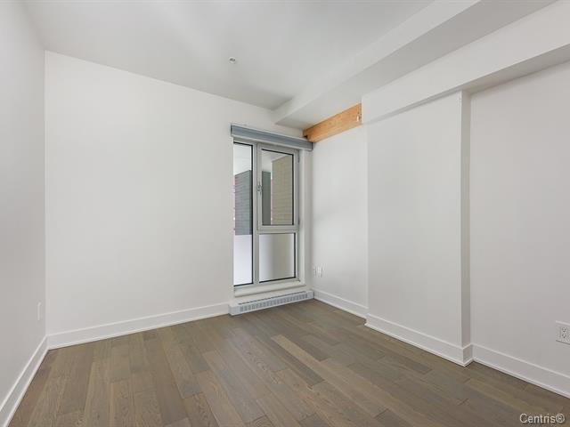 









338


Rue Eleanor

, TH123,
Montréal (Le Sud-Ouest),




QC
H3C0T5

