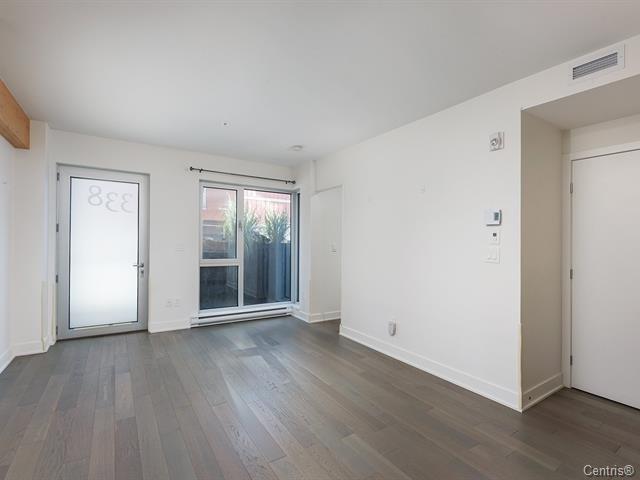 









338


Rue Eleanor

, TH123,
Montréal (Le Sud-Ouest),




QC
H3C0T5

