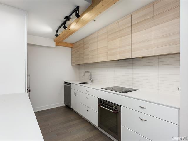 









338


Rue Eleanor

, TH123,
Montréal (Le Sud-Ouest),




QC
H3C0T5

