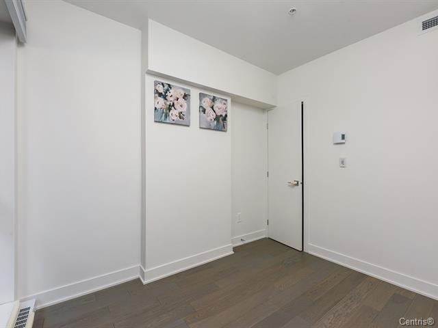 









338


Rue Eleanor

, TH123,
Montréal (Le Sud-Ouest),




QC
H3C0T5

