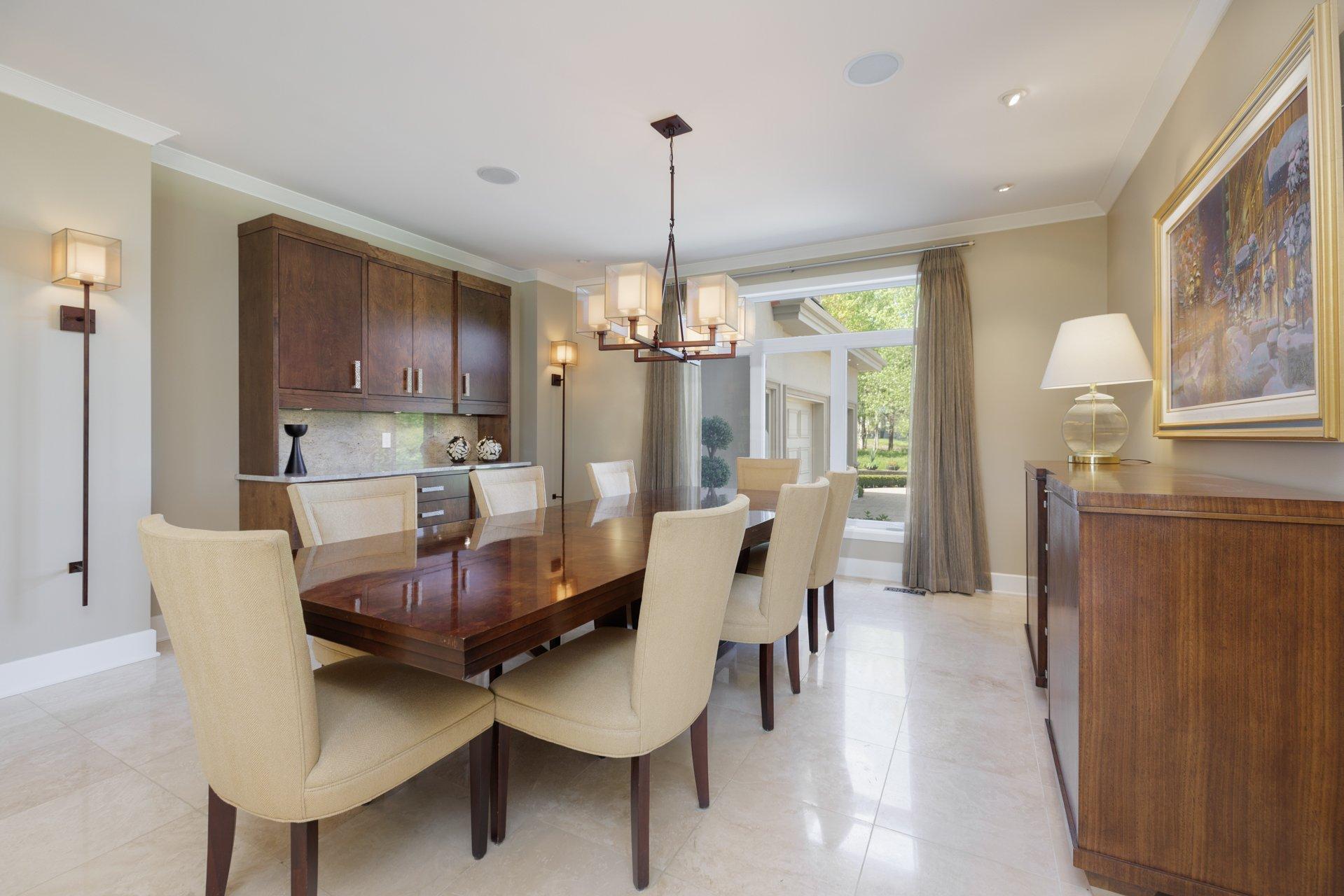 









22


Place Madison

,
Hudson,




QC
J0P1H0

