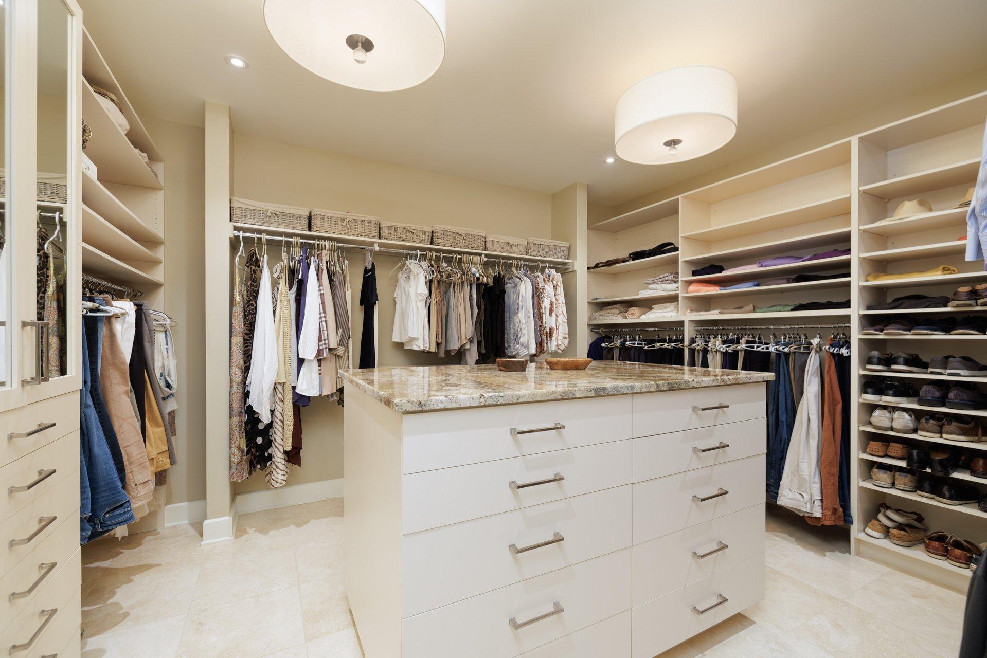 









22


Place Madison

,
Hudson,




QC
J0P1H0

