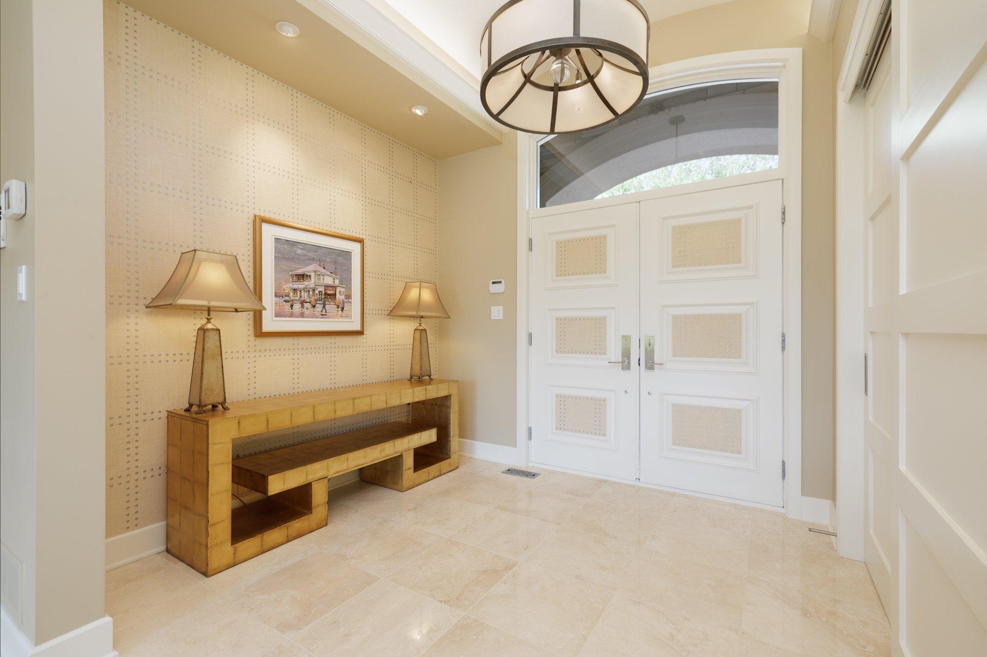 









22


Place Madison

,
Hudson,




QC
J0P1H0

