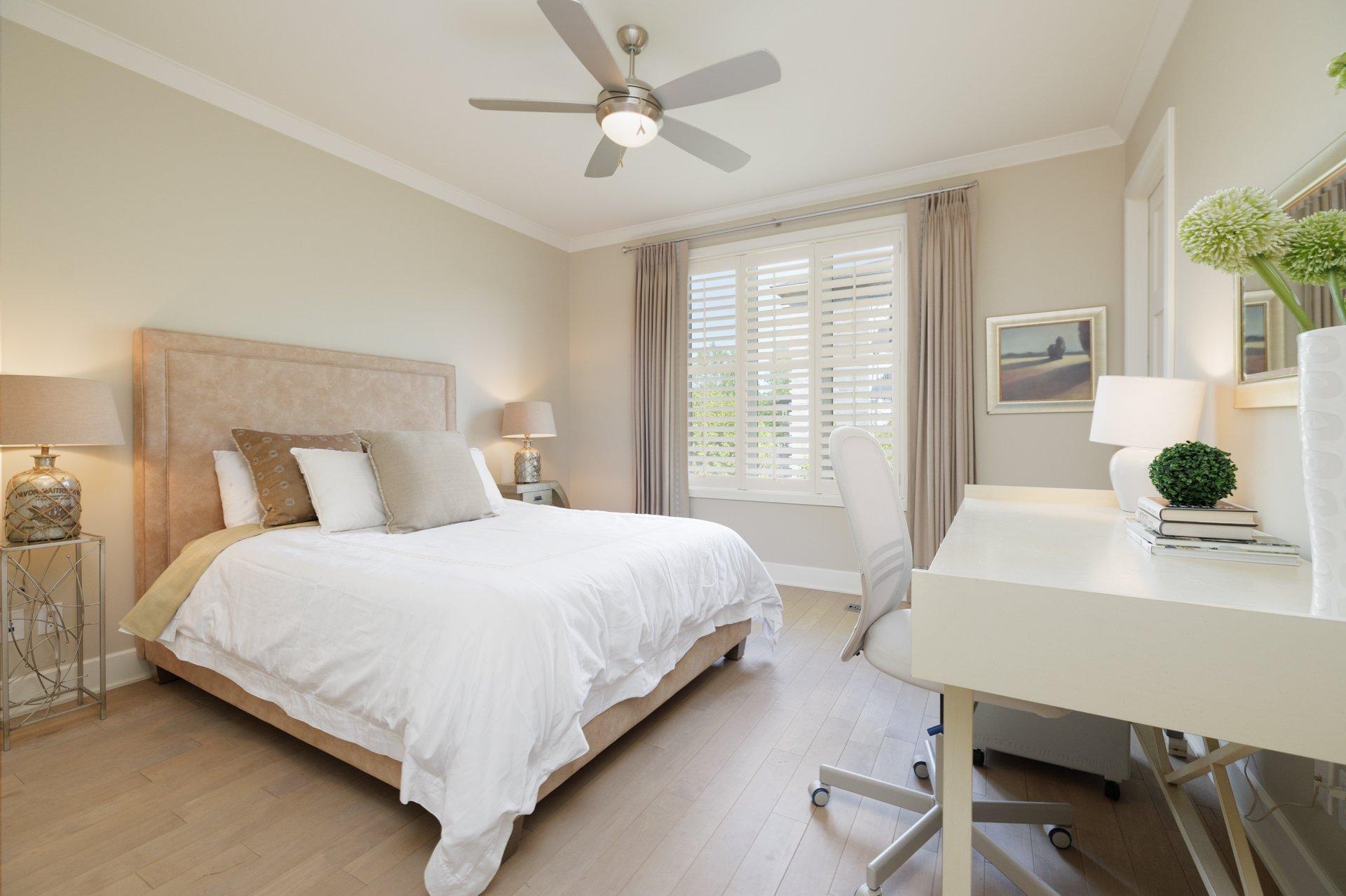 









22


Place Madison

,
Hudson,




QC
J0P1H0

