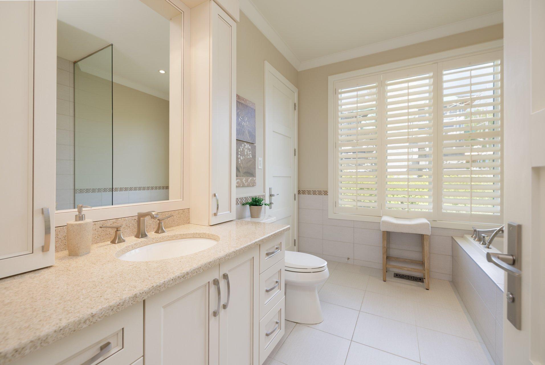 









22


Place Madison

,
Hudson,




QC
J0P1H0

