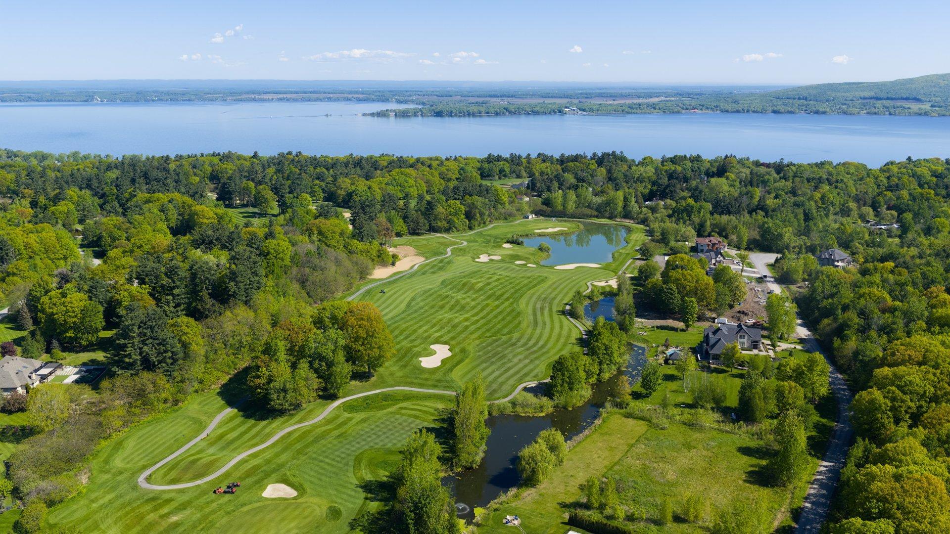 









22


Place Madison

,
Hudson,




QC
J0P1H0

