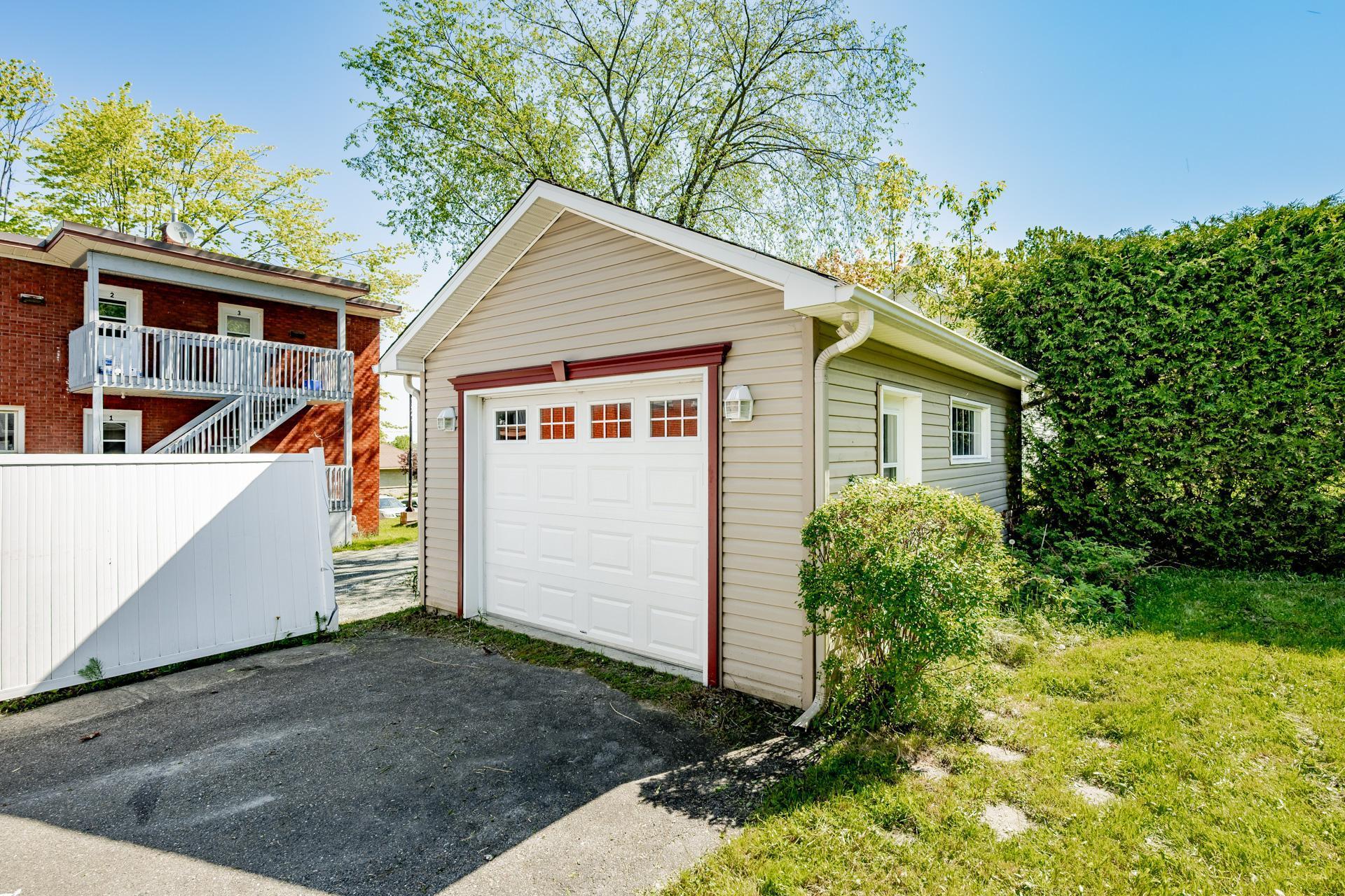 









1420


Rue Cabana

,
Sherbrooke (Les Nations),




QC
J1K2N1

