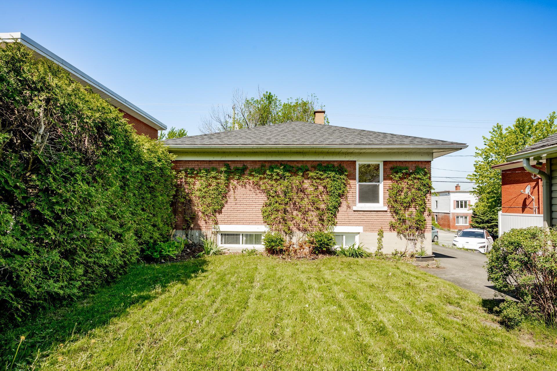 









1420


Rue Cabana

,
Sherbrooke (Les Nations),




QC
J1K2N1

