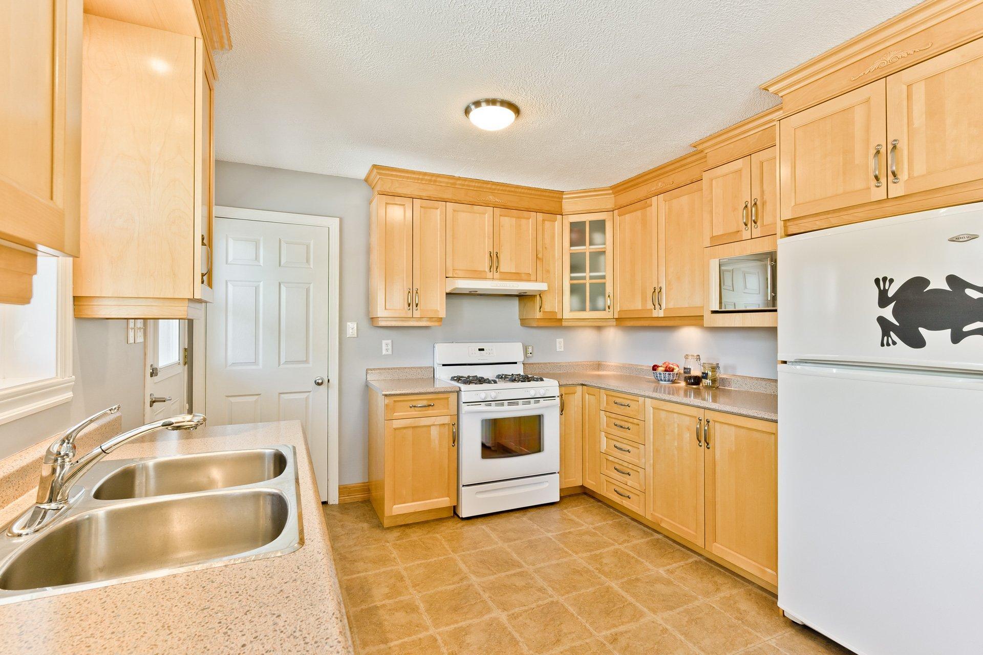 









1420


Rue Cabana

,
Sherbrooke (Les Nations),




QC
J1K2N1

