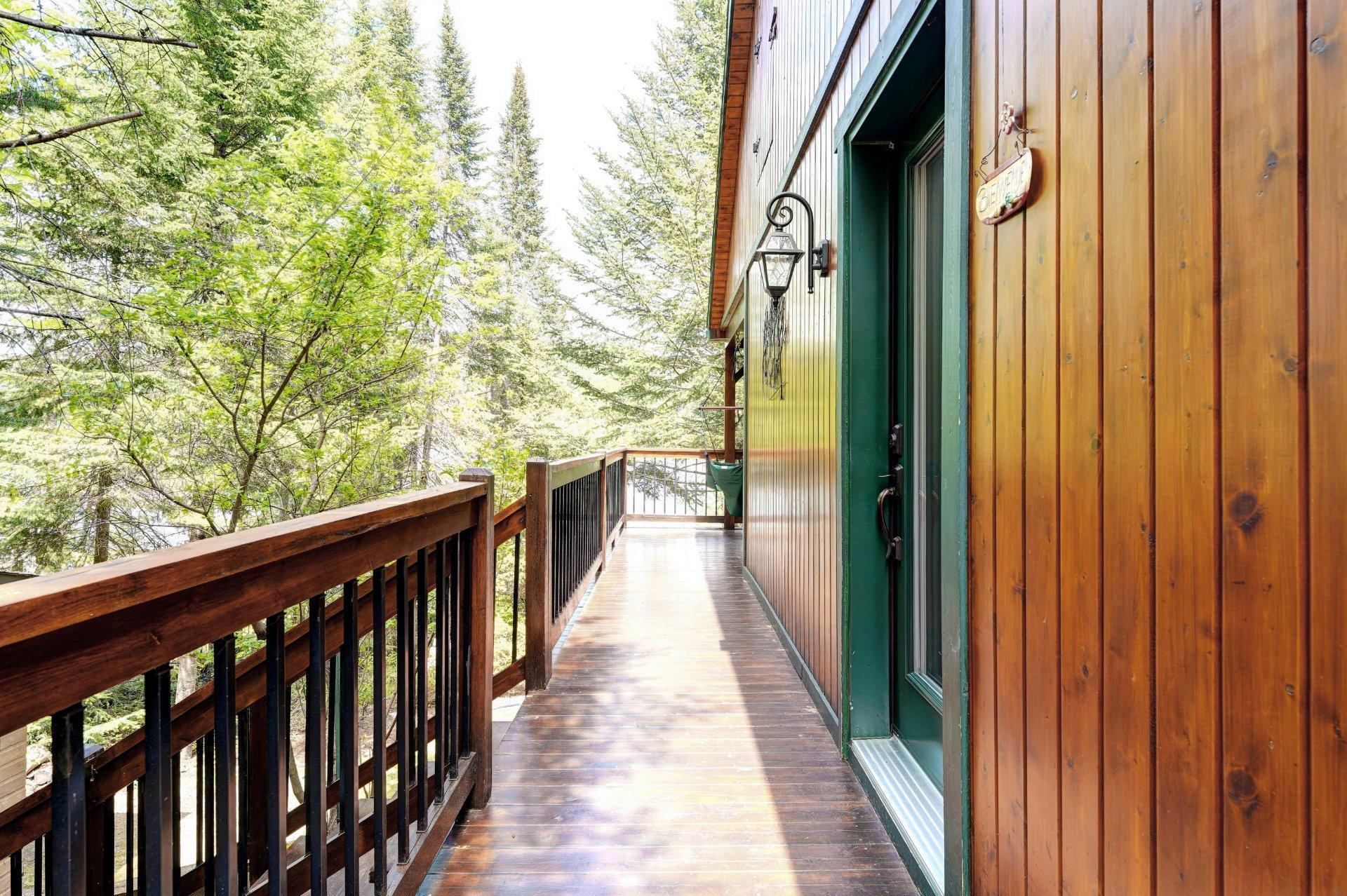 









2718


Route 125 N.

,
Saint-Donat,




QC
J0T2C0

