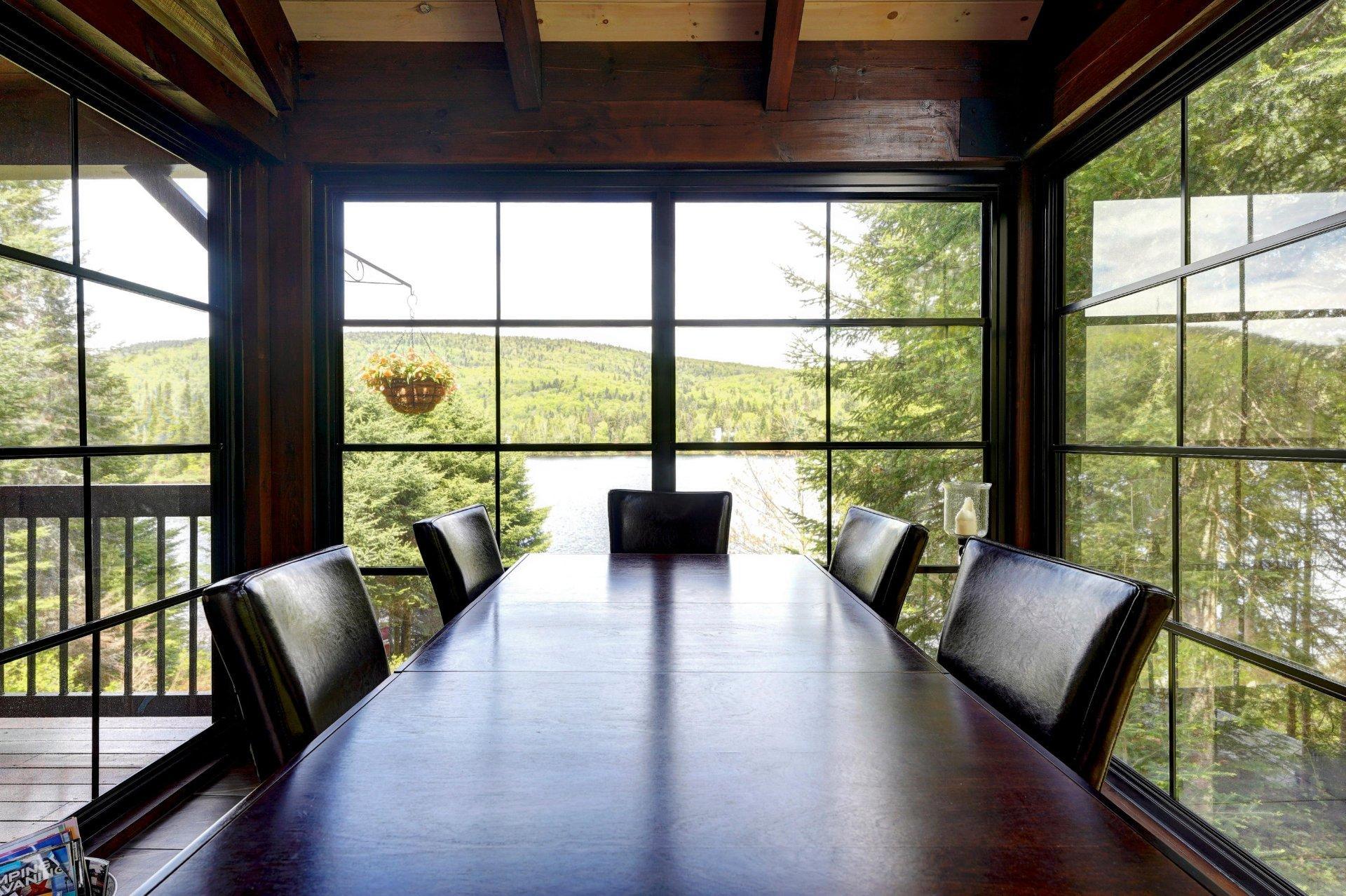 









2718


Route 125 N.

,
Saint-Donat,




QC
J0T2C0

