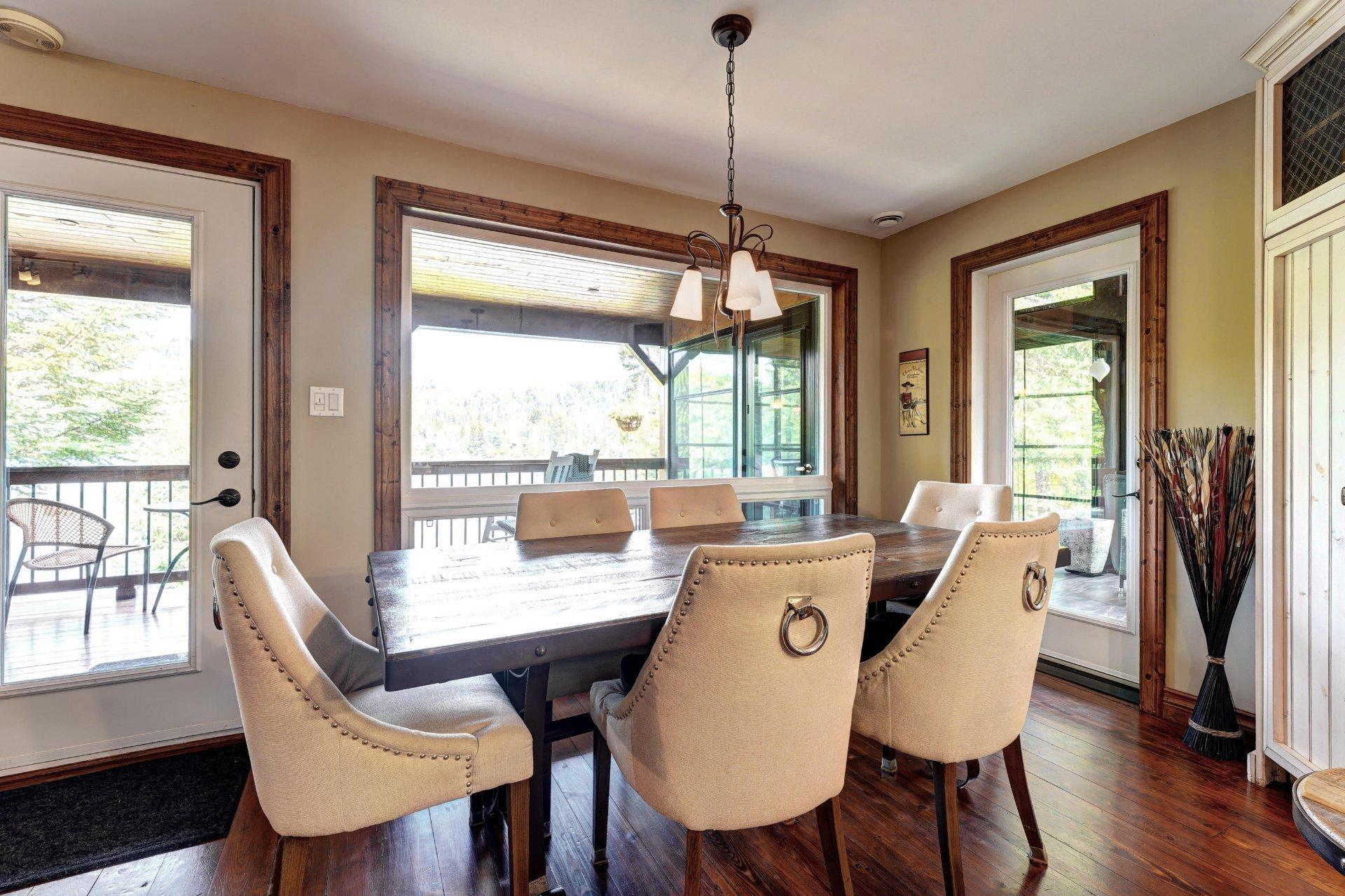 









2718


Route 125 N.

,
Saint-Donat,




QC
J0T2C0

