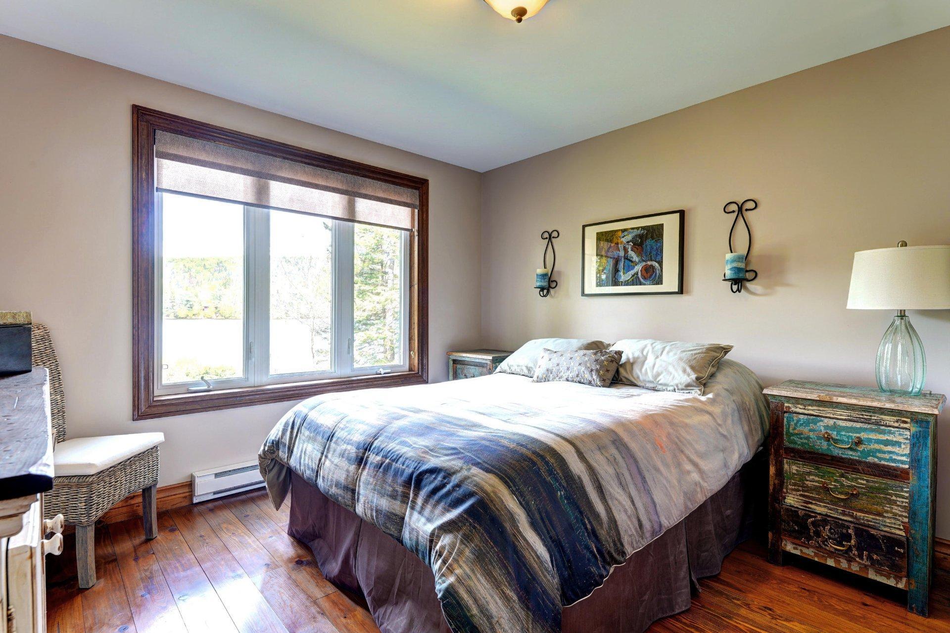 









2718


Route 125 N.

,
Saint-Donat,




QC
J0T2C0

