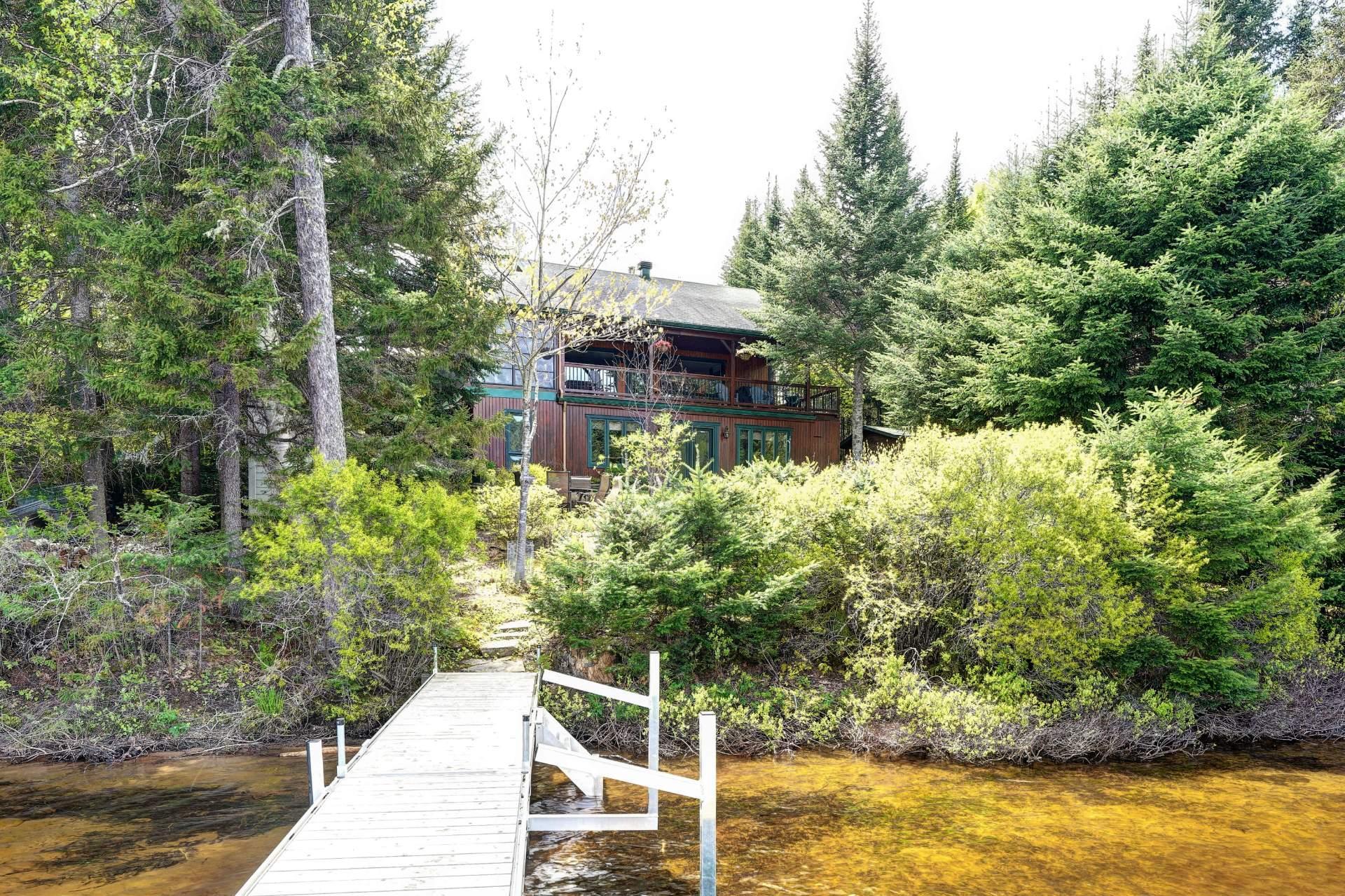 









2718


Route 125 N.

,
Saint-Donat,




QC
J0T2C0

