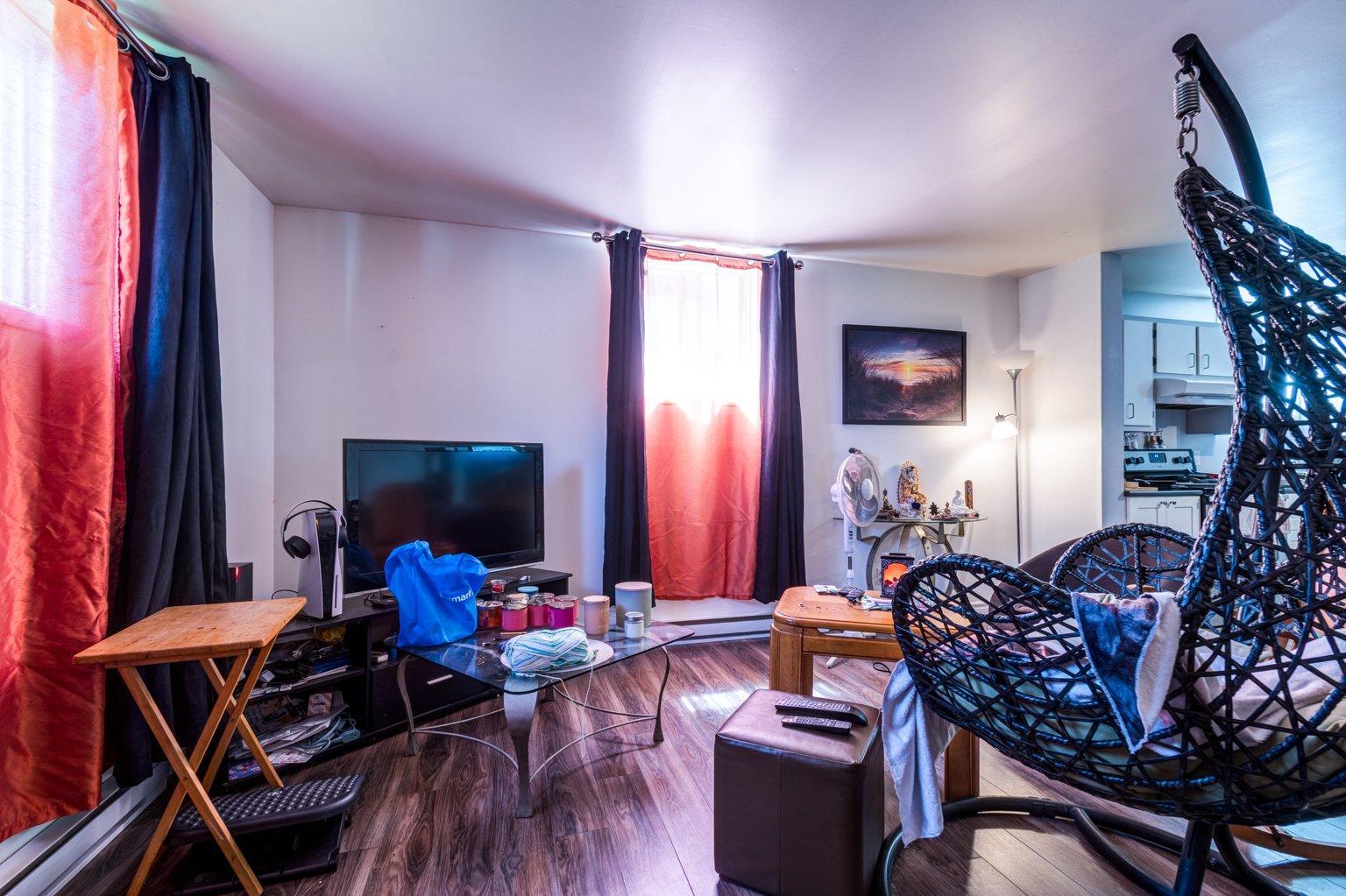 









477


Rue Léocadie-Bourgeois

,
Nicolet,




QC
J3T1X1


