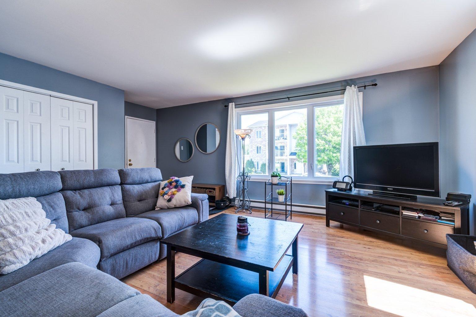 









477


Rue Léocadie-Bourgeois

,
Nicolet,




QC
J3T1X1


