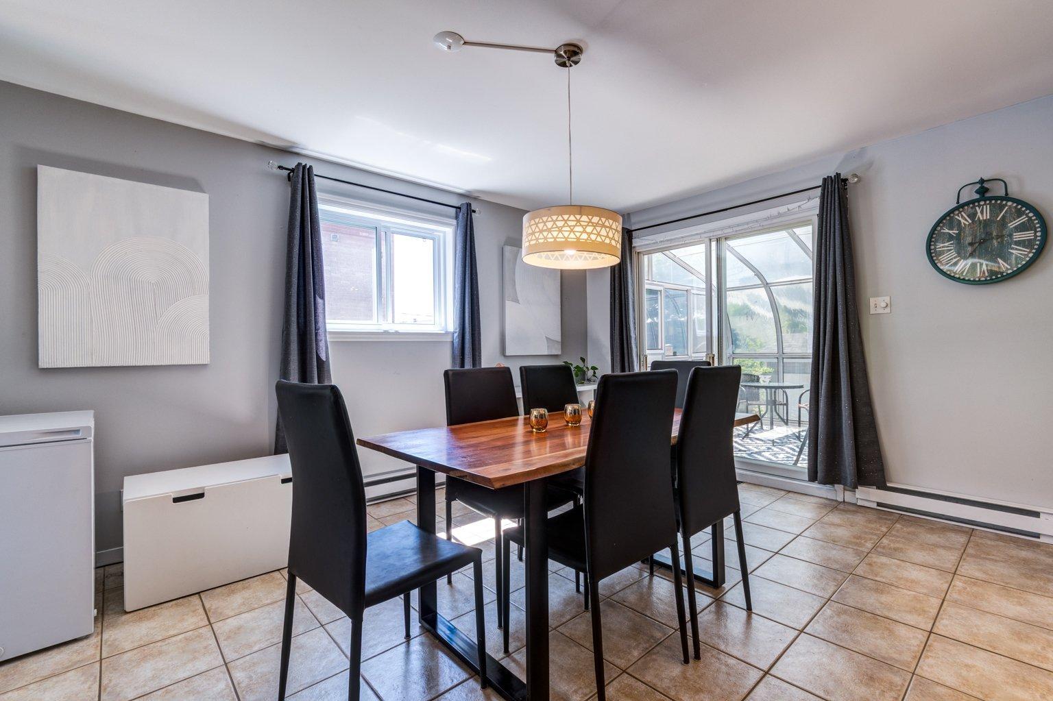 









477


Rue Léocadie-Bourgeois

,
Nicolet,




QC
J3T1X1

