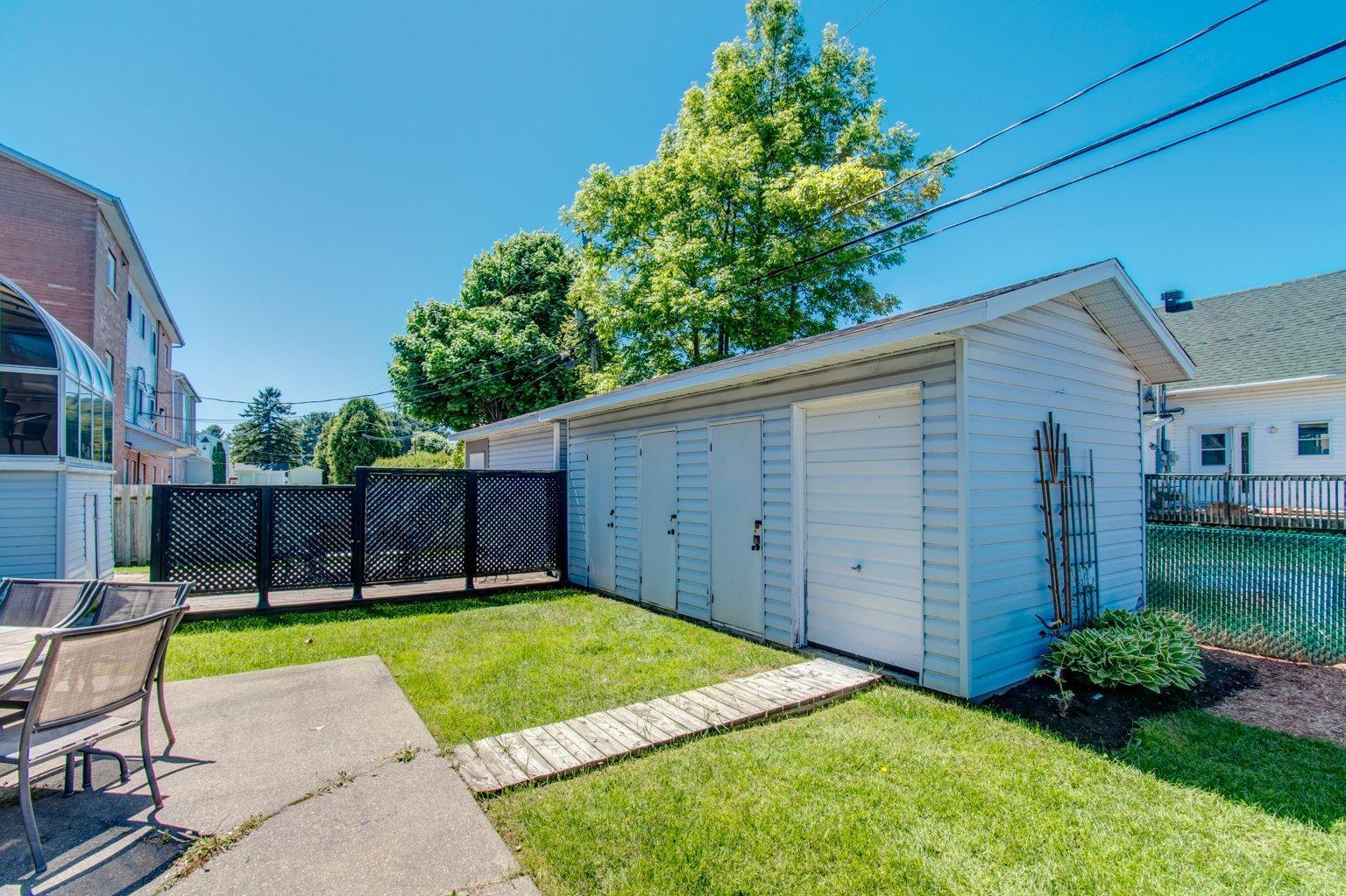 









477


Rue Léocadie-Bourgeois

,
Nicolet,




QC
J3T1X1

