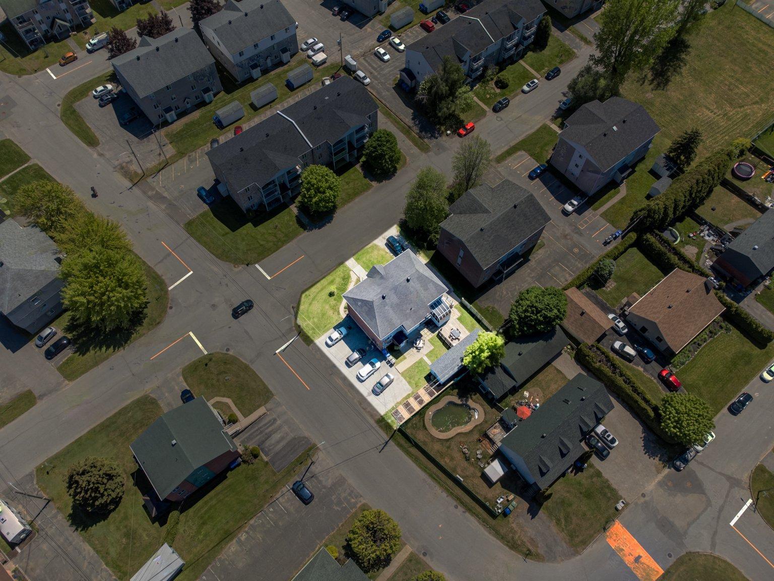 









477


Rue Léocadie-Bourgeois

,
Nicolet,




QC
J3T1X1

