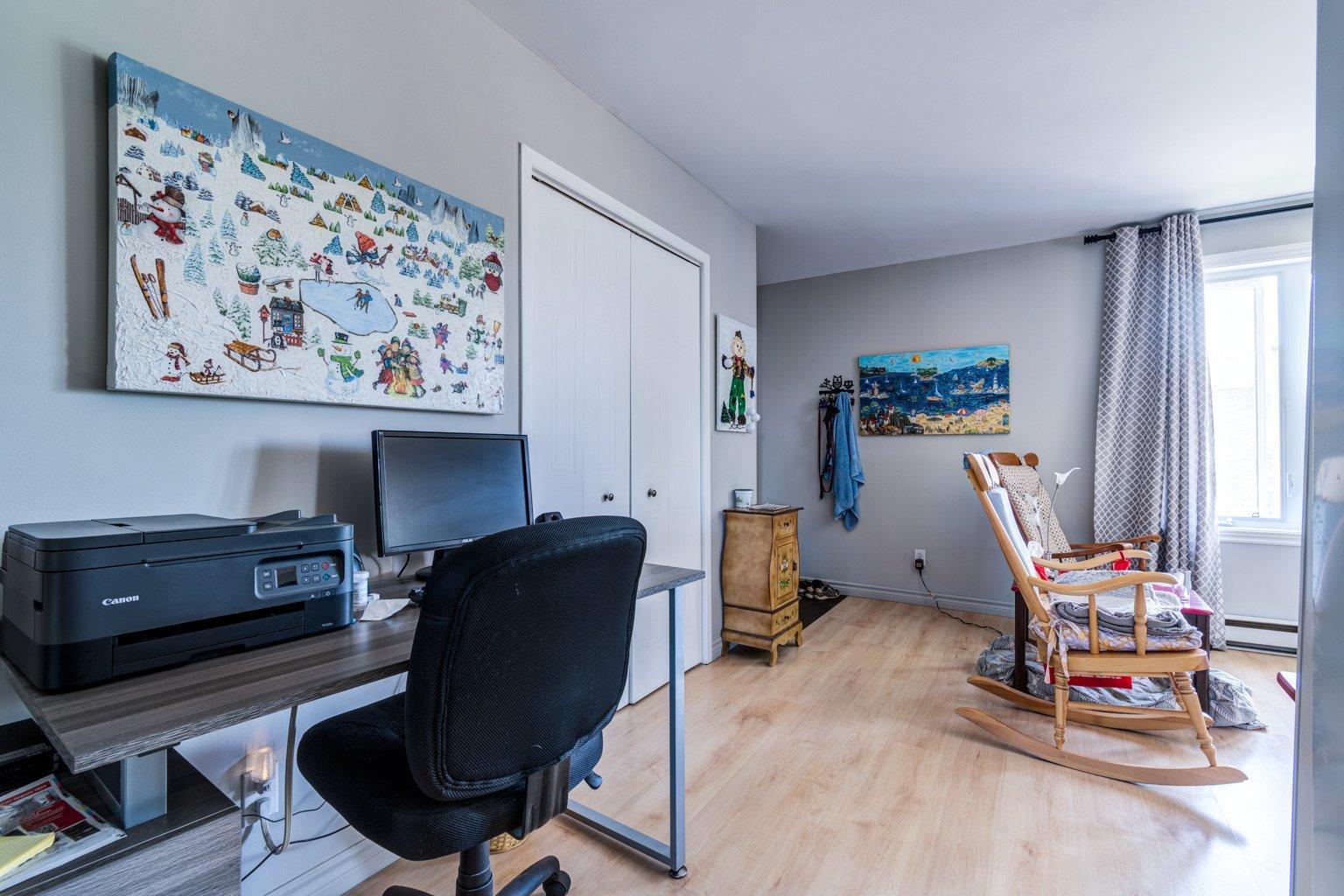 









477


Rue Léocadie-Bourgeois

,
Nicolet,




QC
J3T1X1

