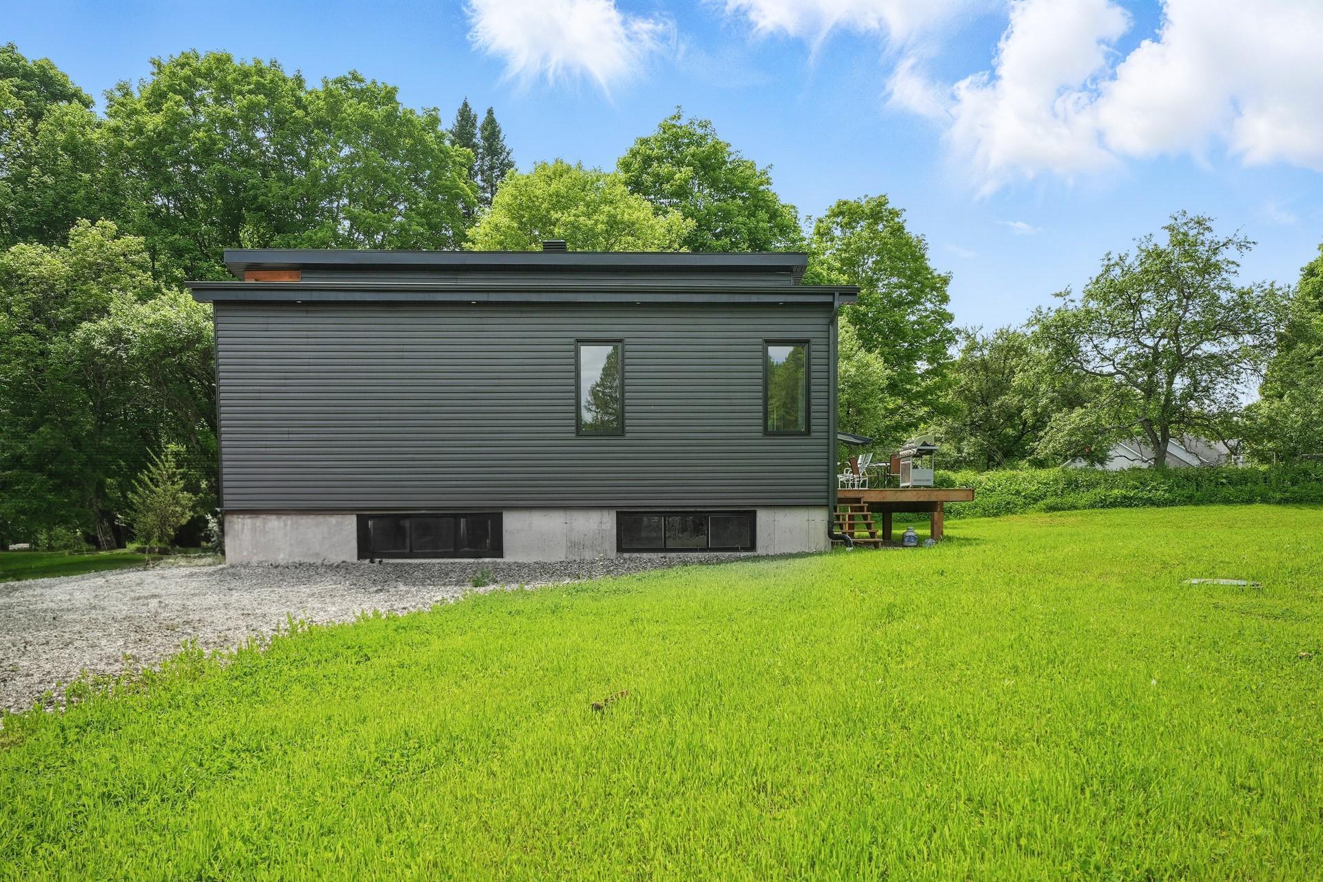 









61


Ch. du Marécage

,
Val-des-Monts,




QC
J8N4J5

