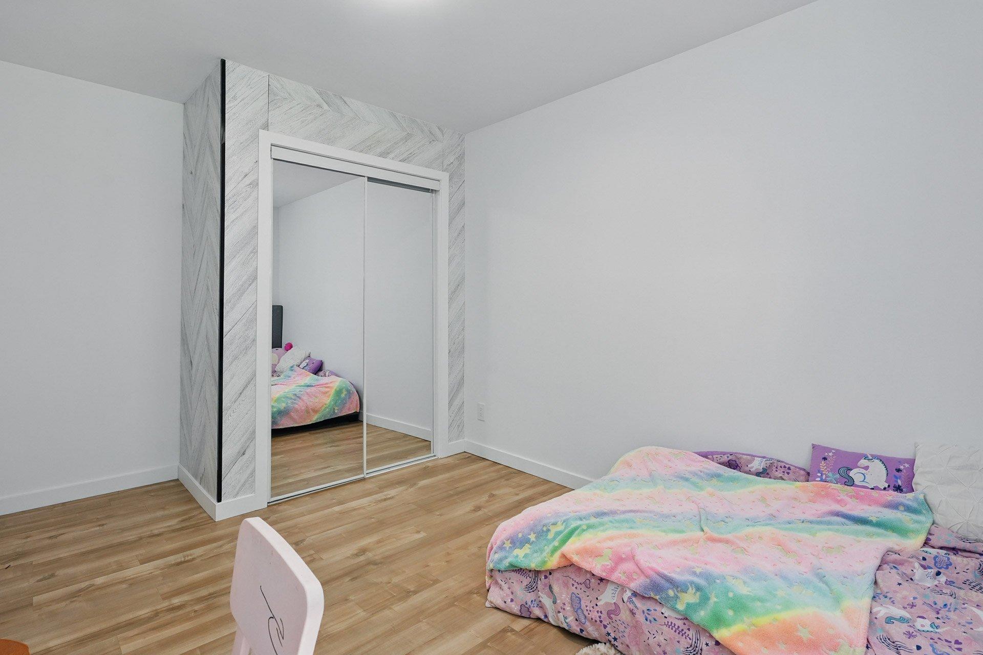 









61


Ch. du Marécage

,
Val-des-Monts,




QC
J8N4J5

